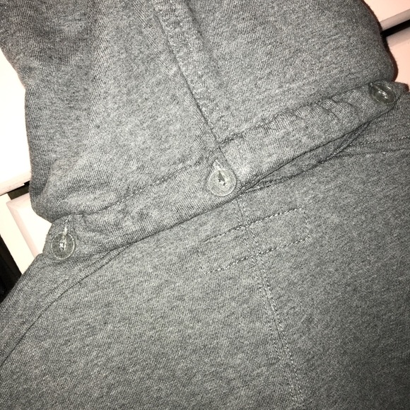 Gray jacket - Picture 5 of 7